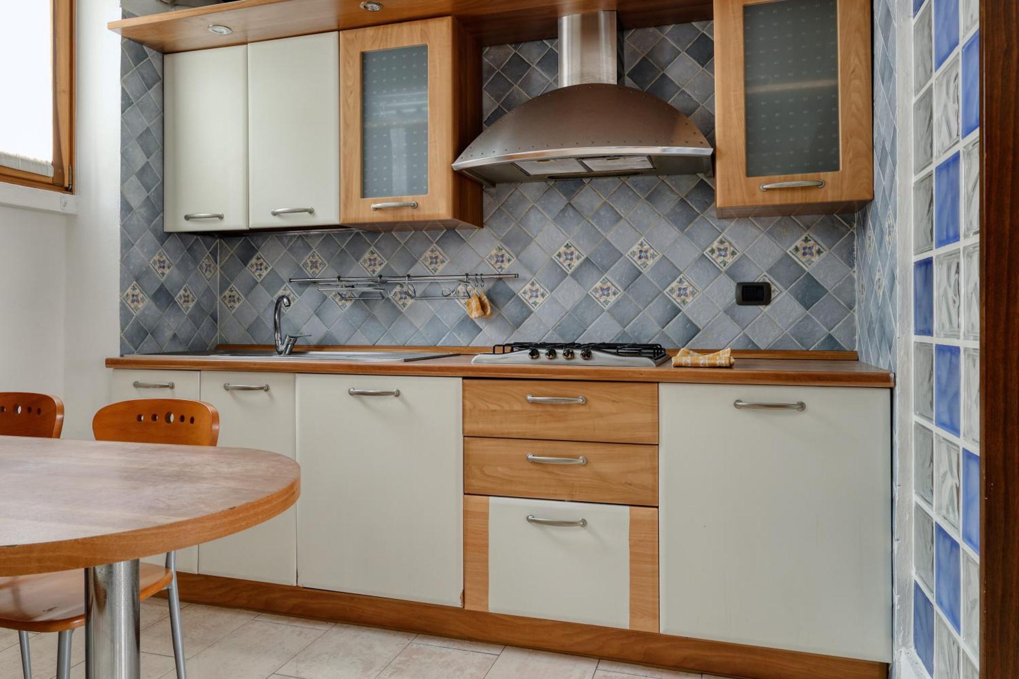Luigi Bocconi 6 Pax Apartment Mailand